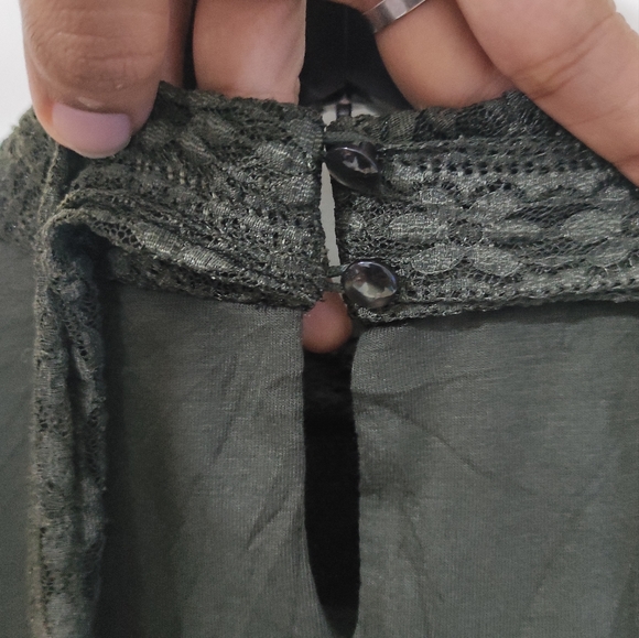 Olive Green Mesh Top 💚 - Picture 10 of 15